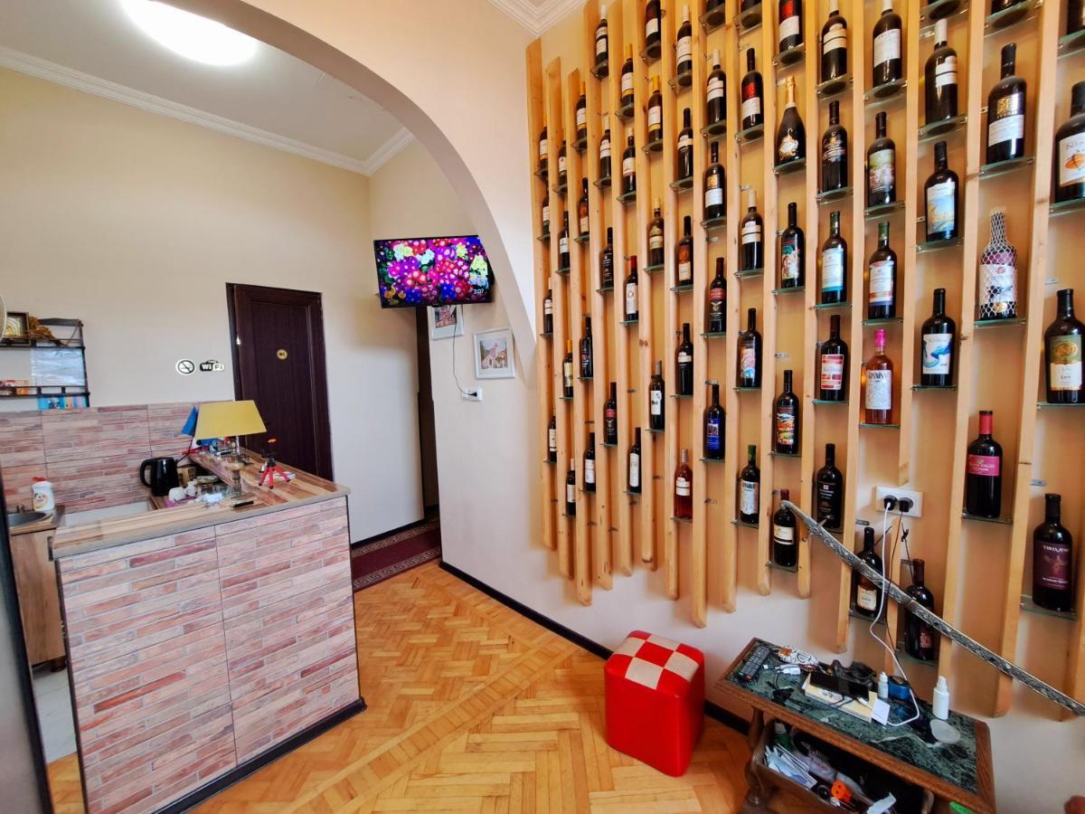 Liza'S Home Kutaisi Exterior photo