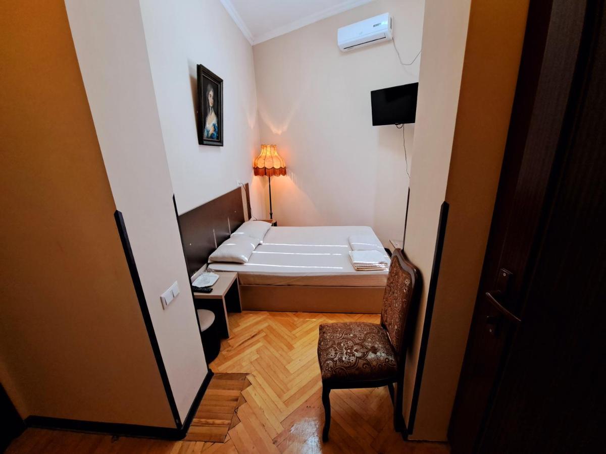 Liza'S Home Kutaisi Exterior photo
